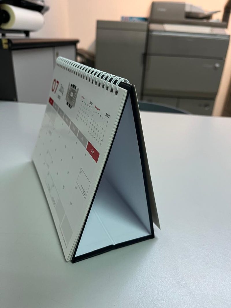 Desk Calendar - Image 5